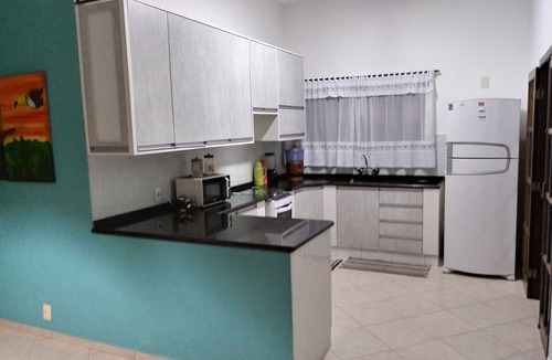 Jardim Capricornio House | House in Caraguatatuba, 150m from the beach, swimming pool, cable TV, wi-fi, 24-hour security!