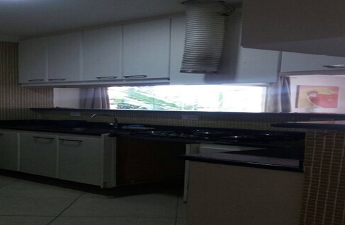 Vila Julia House | House in Guaruja Cond. upscale