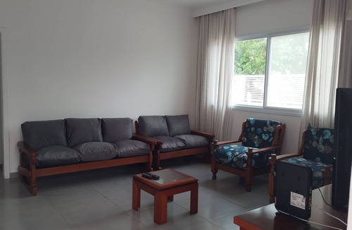 Balneario Florida House | House in peruibe, available for weekends and holidays, with sea view 🌊
