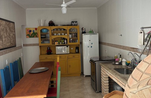 Peruibe House | House in Peruibe, close to the beach, sleeps up to 10 people, pets allowed.