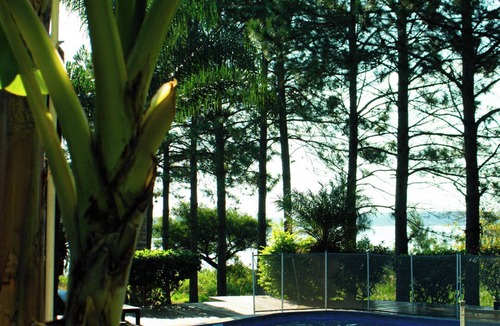Colonia Ayui House | House on Salto Grande Lake (pets welcome)