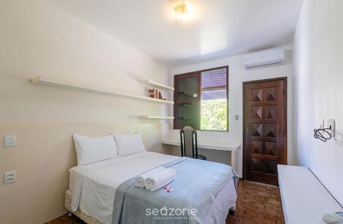 Itaigara Apartment | House w/Pool & Balcony in Salvador API0062