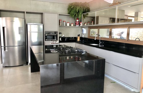 Canto do Mar House | House with 6 suites. Condominium Paraíso, just steps from the beach!