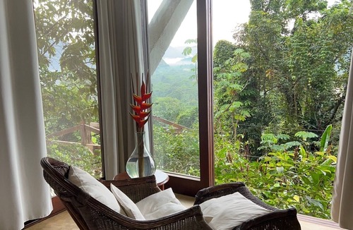 Barra do Sahy House | House with 7 suites and ocean views - Barra do Sahy Beach.