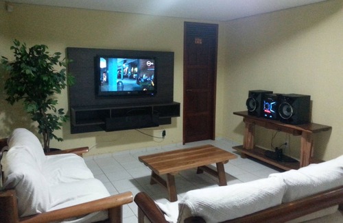 Ponta Negra House | House with ample space for accommodation, leisure area with swimming pool and barbecue.
