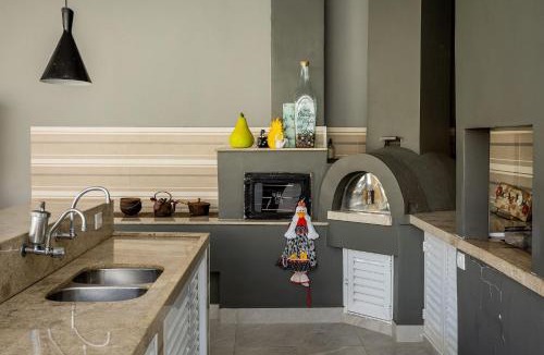 Indaia House | House with gourmet area and pool on Indaiá beach
