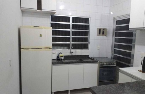 Jardim Britania House | House with pool and barbecue Caraguatatuba in condominium with Wi-Fi