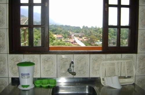 Portinho House | House with pool, terrace and panoramic views of the sea and rainforest