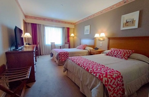 Villa Maria Hotel | Howard Johnson by Wyndham Villa Maria Casino