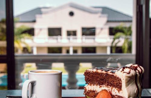 Formosa Hotel | Howard Johnson Hotel & Casino