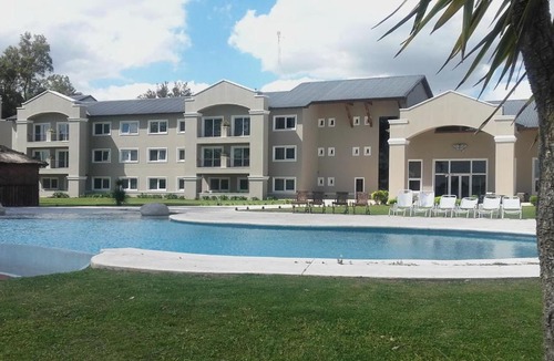 Tristan Suarez Hotel | Howard Johnson Resort & Convention Center Ezeiza
