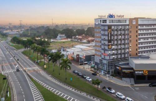 Pindamonhangaba Hotel | ibis budget Pindamonhangaba