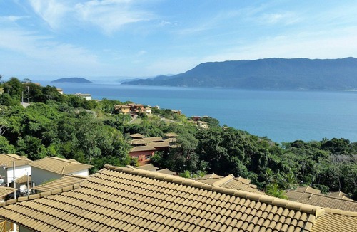 Veloso House | ILHABELA PRAIA DO CURRAL - Bungalow in a Paradisiac Condominium