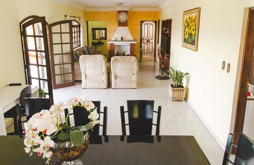 Chacaras Fernao Dias House | Incrível chácara com churrasq. em Atibaia/SP