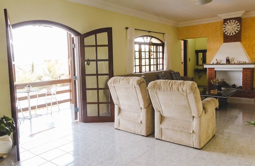 Chacaras Fernao Dias House | Incrível chácara com churrasq. em Atibaia/SP