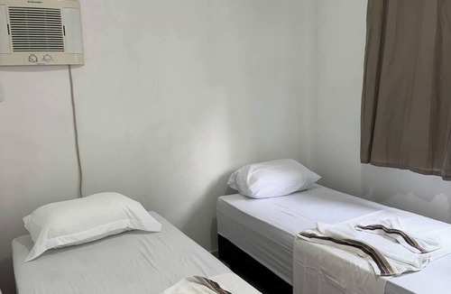 Itapua Apartment | Itapuã - 4 Minutes from the Beach - Bedroom with Suite - Two Bathrooms - Air Conditioning