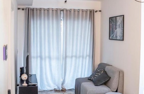 Gleba Fazenda Palhano Apartment | JH - 509 - Gleba com ar-condicionado na sala e quarto, sacada e piscina