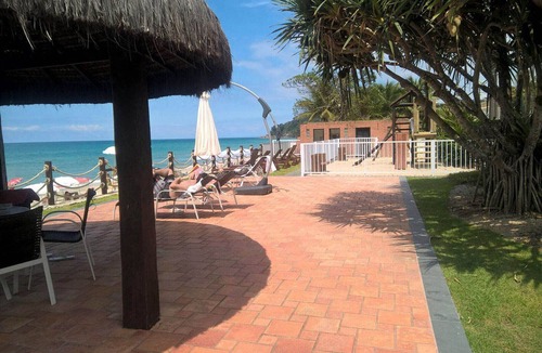 Juquehy Condo | Juquehy Sea Front Condominium 42: best location on the beach