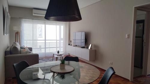 Comuna 7 Apartment | KD departamento Parque Chacabuco Cálido y luminoso semipiso