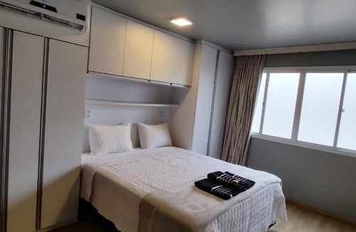 Sudoeste e Octogonal Apartment | KIT SAINT TROPEZ - SUDOESTE