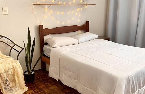Vicosa Apartment | Kitnet na rua da UFV com Smart TV e Garagem