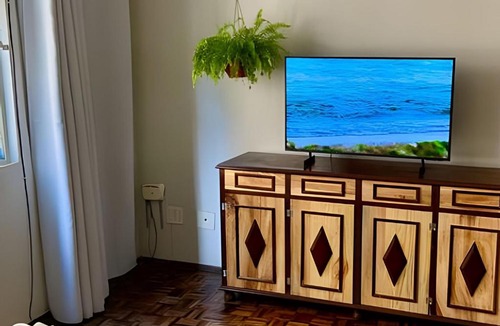 Vicosa Apartment | Kitnet na rua da UFV com Smart TV e Garagem
