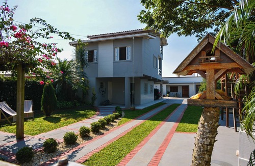 Palhoca House | Large House in Ponta do Papagaio