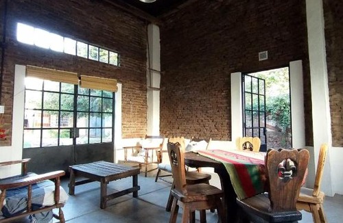 Duggan House | La casa de Duggan / La Herreria
