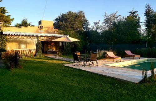 Villa Giardino House | La Ernestina
