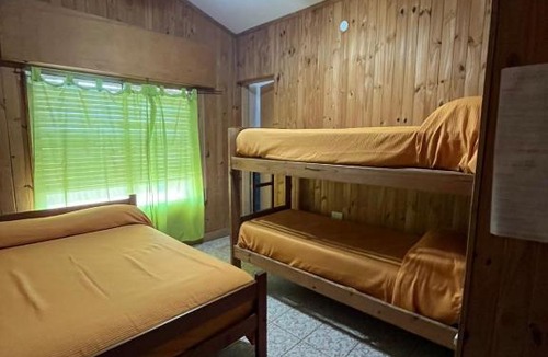Miramar Hostel | La Milagrosa