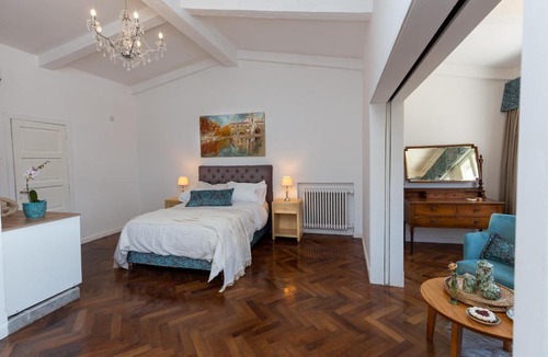Mendiolaza Hotel | La Santa Hotel Boutique