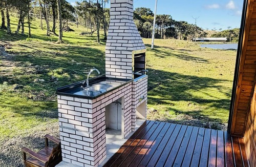 Bom Jardim da Serra Cabin | Lake cabin with hot tub and mountain views