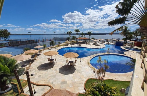 Smin Hotel | Lake Side Too