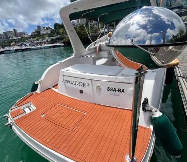 Salvador Boat Rental | Lancha Aluguel