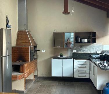 Alves Pereira House | Large house with pool near Guaicurus, min 3 days