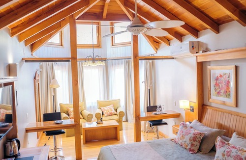 San Martin de los Andes Hotel | Le Village Hotel y Cabañas