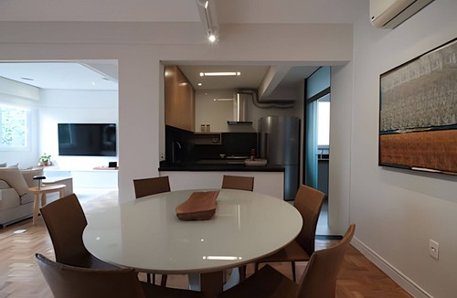 Leblon House | Leblon · 2-Bedroom Apt · Dias Ferreira St