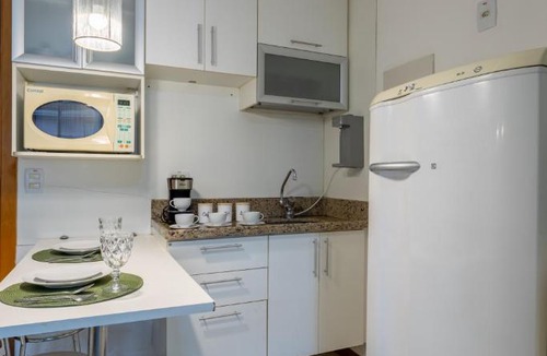 Smin Apartment | Life Resorts L 306 - Studio Beira Lago - 6 min da Esplanada - Piscina, academia, sauna, garagem - By Hospede Fácil