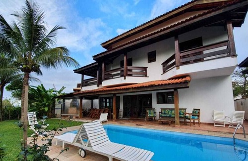 Guarutuba House | Linda Casa Condominio Costa do Sol -5 Suites, Pool and Exclusive Access to the Beach