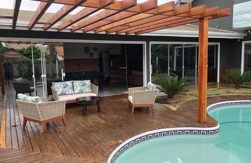 Mariscal House | Linda casa em Bombinhas para até 10 pessoas