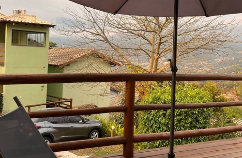 Tesouro da Colina House | Linda Casa em Condomínio