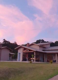 Pinhalzinho House | Linda chácara próximo a Socorro