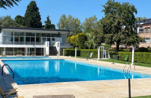 Pilar Centro Apartment | Lindisimo Apartamento en Country Gran piscina