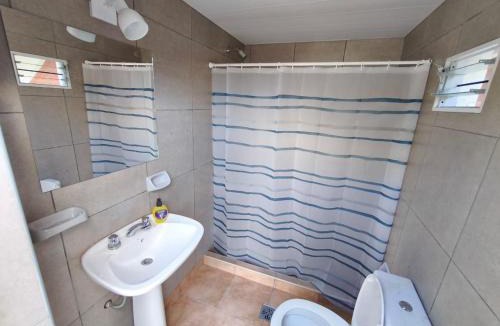 Santa Fe House | Lo de Miguel - Casa grande con estacionamiento privado