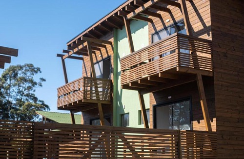 Praia do Rosa Cabin | Local da Lagoa Chalés e Lofts