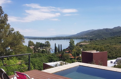 Villa Carlos Paz House | Lodge House, with full view of the lake and mountains.