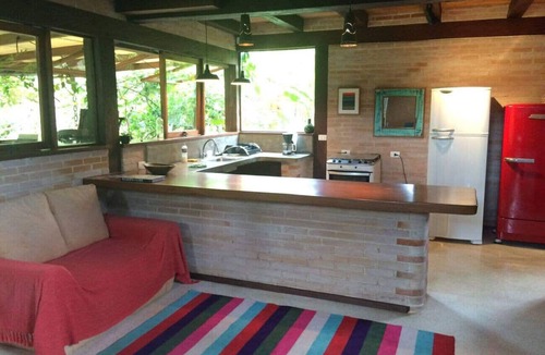 Cocaia House | Loft charmoso c/wi-fi perto da praia em Ilhabela