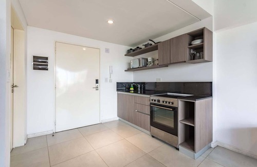 Constitucion Condo | Loft Elegante a 5 Minutos de Puerto Madero 8A