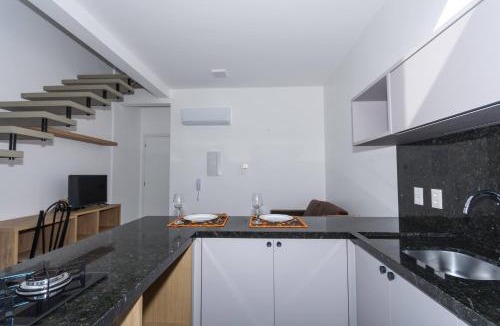 Lagoa Pequena Apartment | Loft no Novo Campeche, Terraço com Piscina ZR2092
