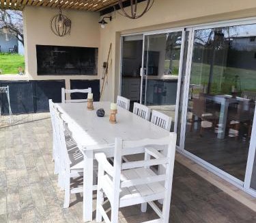 San Pedro House | Los colibries